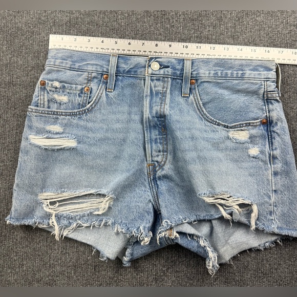 Levi’s High-Rise Distressed Light Blue Denim Shorts, Size 31 - Picture 10 of 11